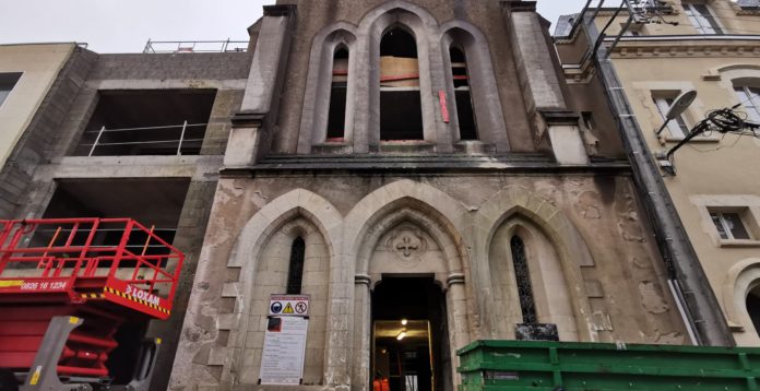 Menuiseries aluminium et acier pour la chapelle levsque Nantes - Renouard